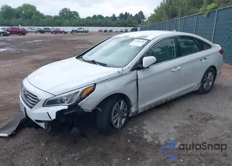 2015 Hyundai Sonata Se z USA, uszkodzony, nr VIN 5NPE24AF4FH139571